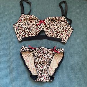 Vintage inspired“What Katie Did” set